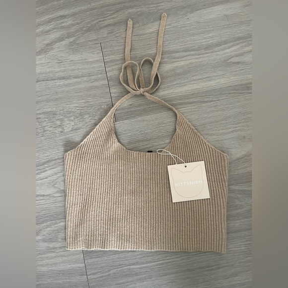 Kittenish cream cropped halter tank top - Picture 1 of 3